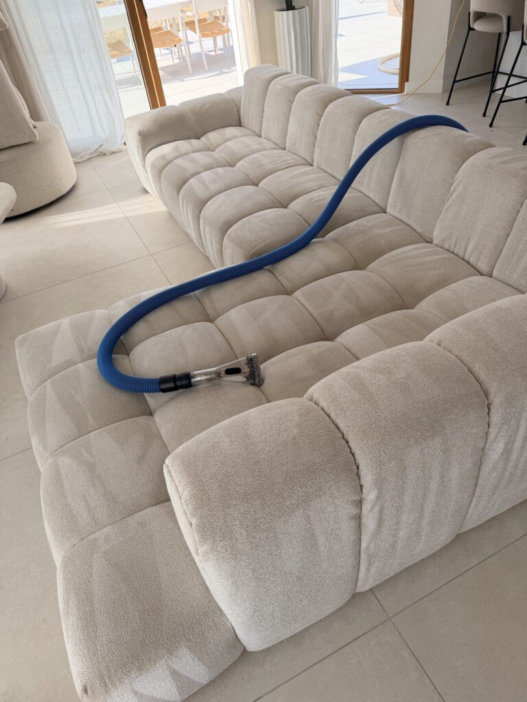Nettoyage de canapé tissu à La Baule-Escoublac